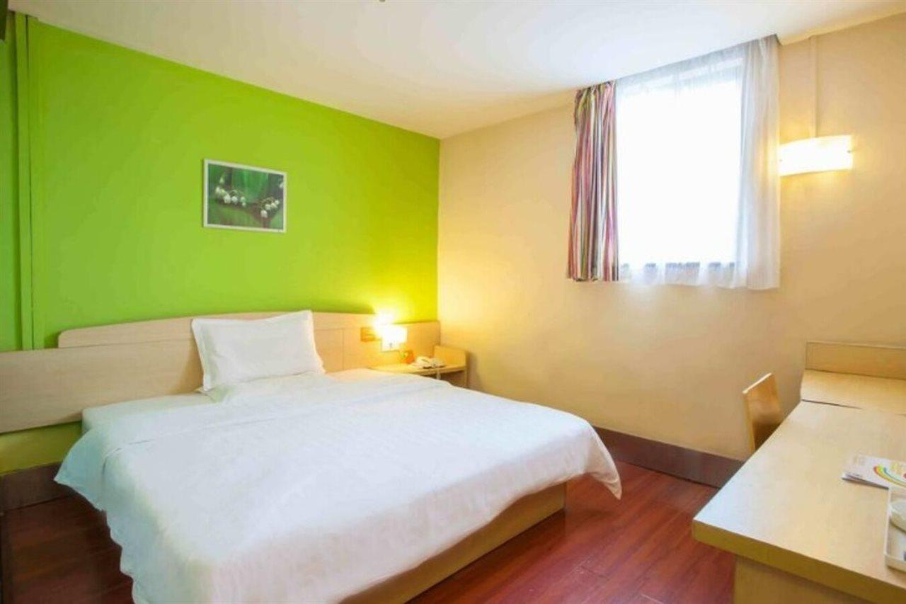 7Days Inn Xiamen Lotus Square Branch Jiangtou Bagian luar foto