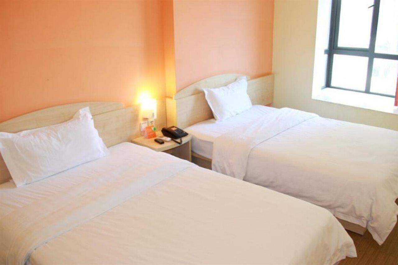 7Days Inn Xiamen Lotus Square Branch Jiangtou Bagian luar foto